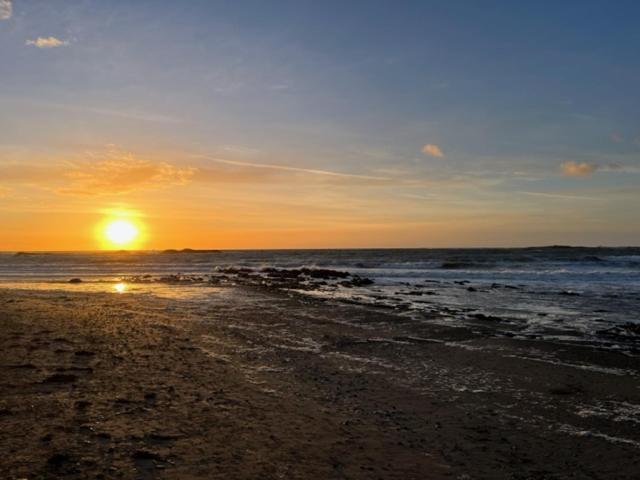 Fabulous Ground Floor Apt Adjacent To Beach Rhosneigr Exterior foto
